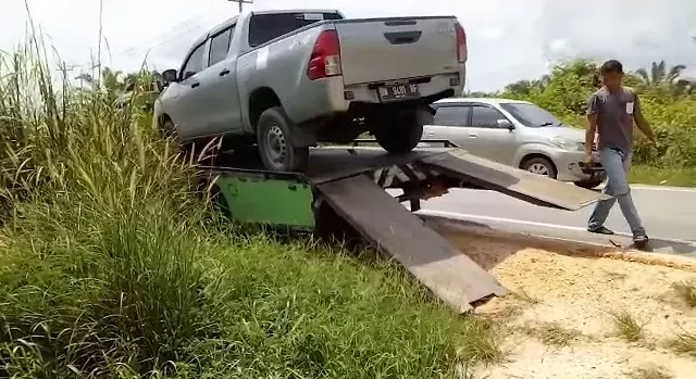 Layanan Derek dan Towing 24 Jam On Call - Cepat, Murah, dan Terpercaya di Pekanbaru